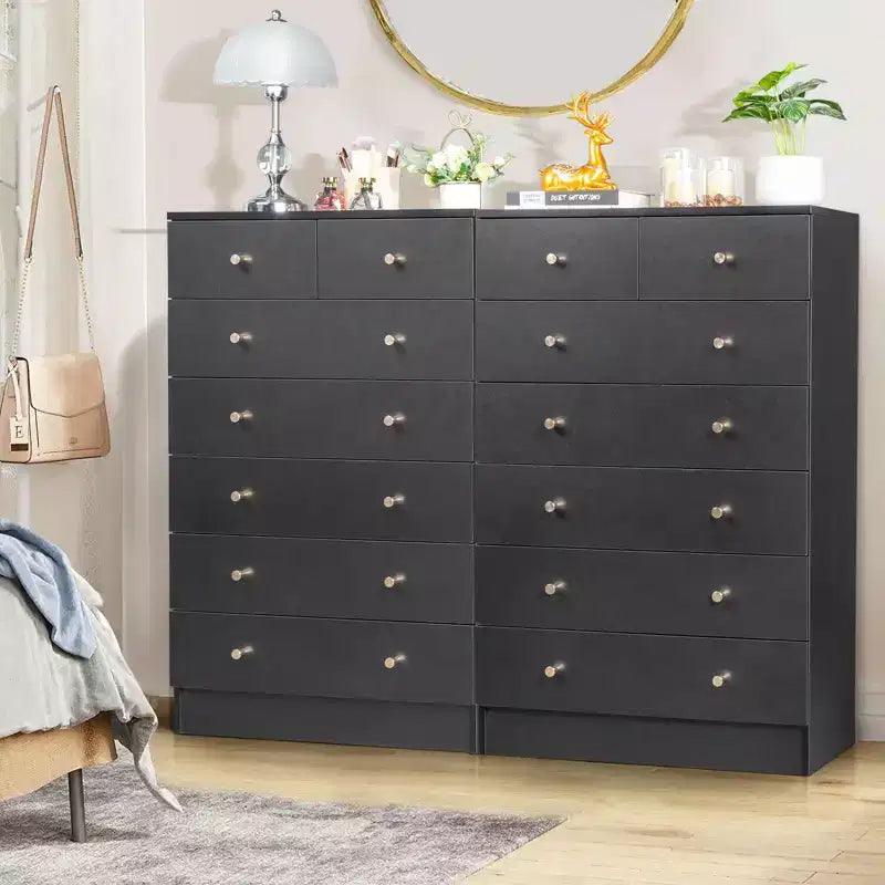 Commode à 7 tiroirs en panneau de particules noir de 66 cm de large