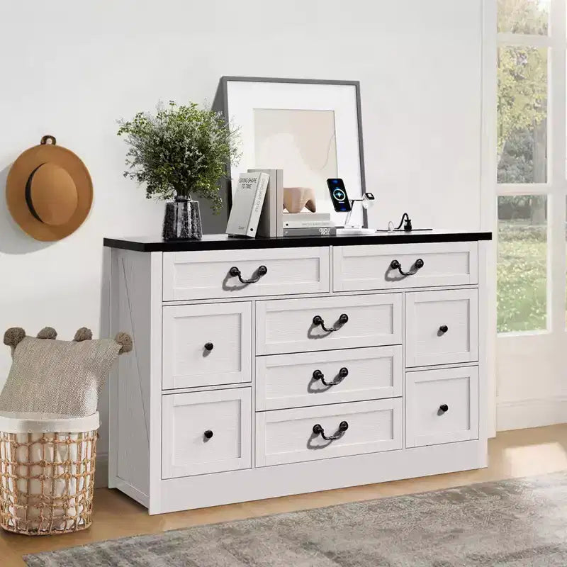 Commode à 9 tiroirs avec station de charge, commode en bois de 137 cm de large avec poignées métalliques, meuble TV vintage, chiffonnier