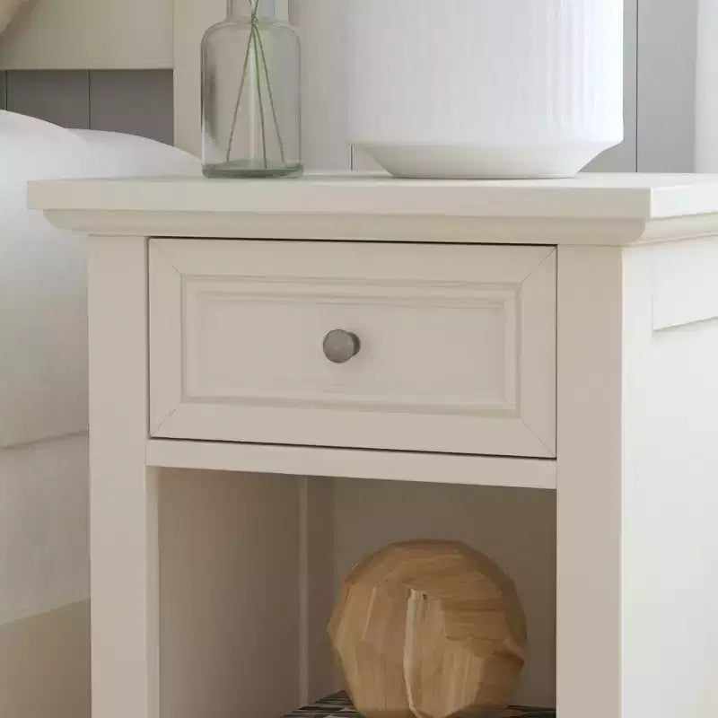 Table de chevet blanche
