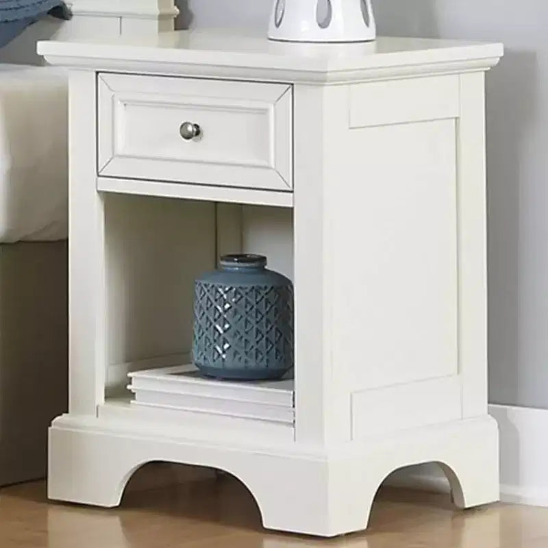 Table de chevet blanche