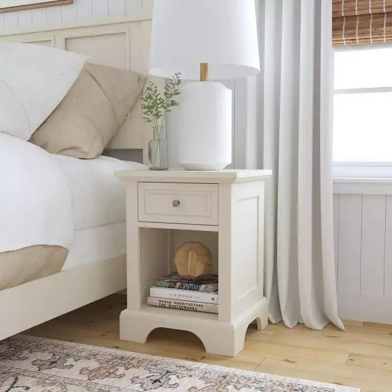 Table de chevet blanche