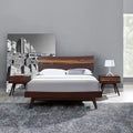 Sarah 3pc Queen Platform Bedroom Set in Golden
